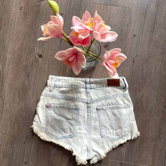 NEW BDG / SUPER HIGH RISE DOLPHIN SHORTS - Picture 3 of 6